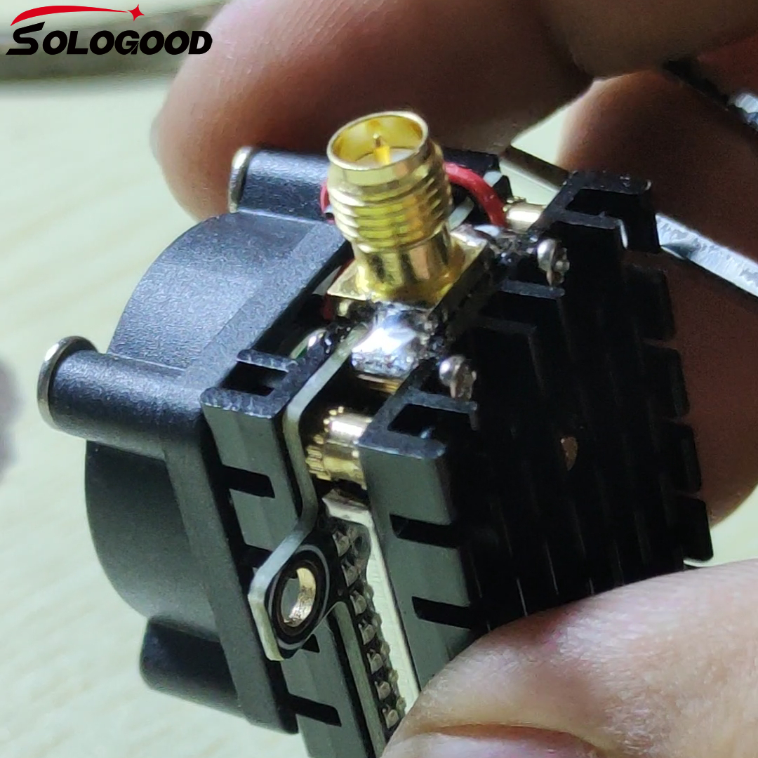 SoloGood Over 20Km Range 5.8Ghz 2W FPV Wireless Transmitter TS582000 5.8G 2000MW 8CH Video AV Audio Sender